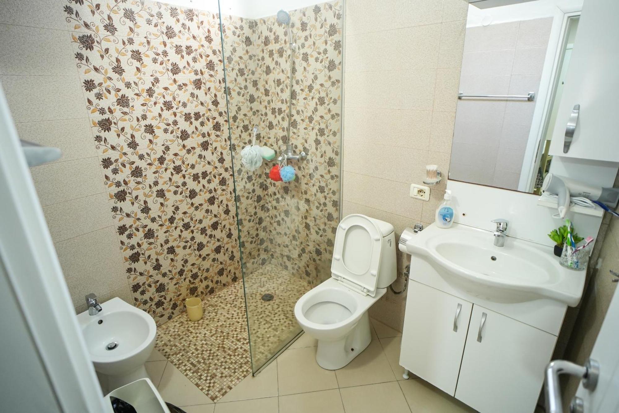 Grandpa House - App.3 Apartment Tirana Exterior photo